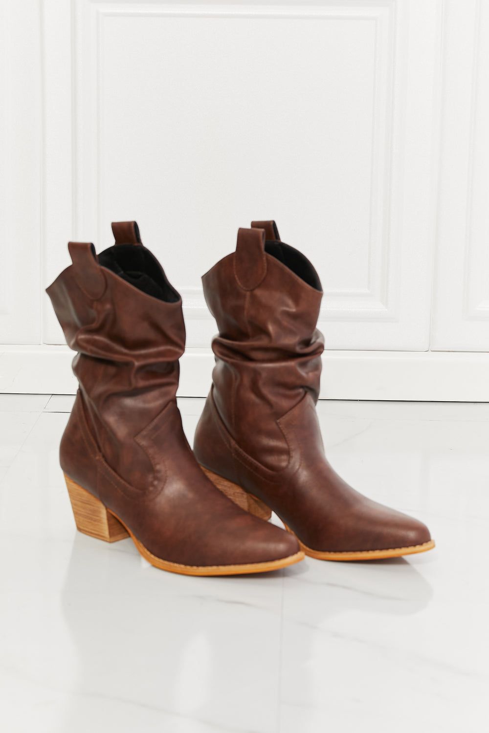 MMShoes Better in Texas Scrunch Cowboy Boots in Brown us.meeeshop - 