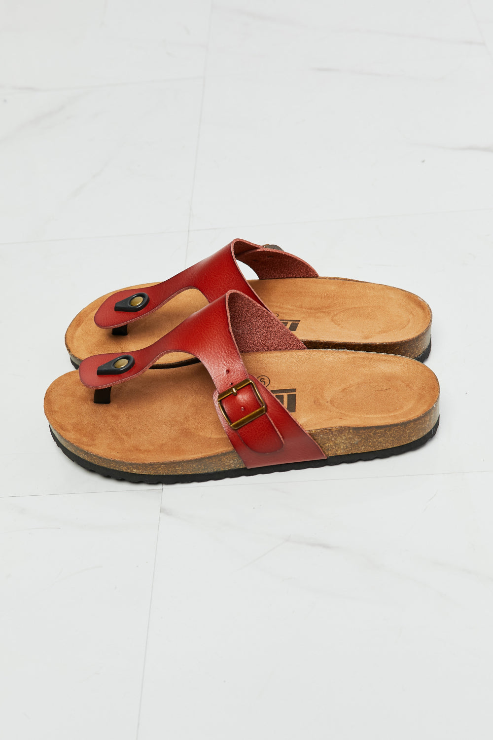 MMShoes Drift Away T-Strap Flip-Flop in Red | us.meeeshop