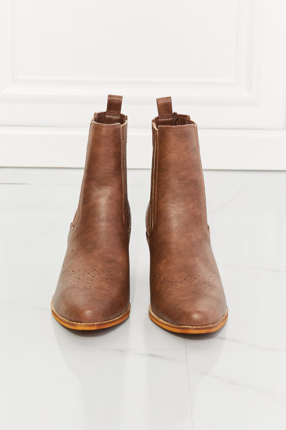 MMShoes Love the Journey Stacked Heel Chelsea Boot in Chestnut us.meeeshop - 