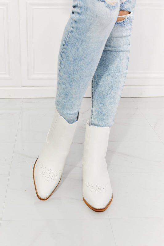 MMShoes Love the Journey Stacked Heel Chelsea Boot in White - us.meeeshop