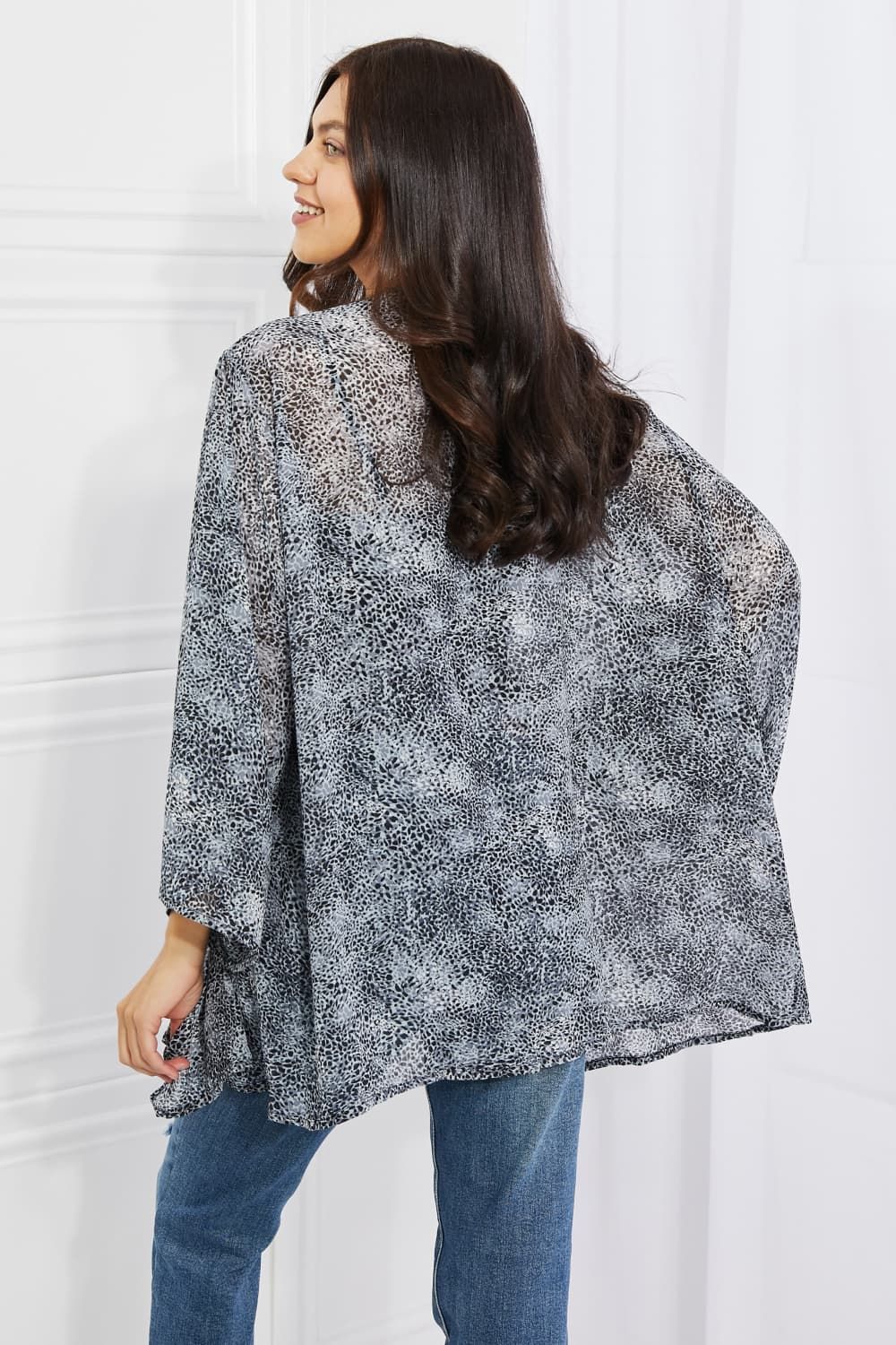 Melody Full Size Snake Print Chiffon Kimono us.meeeshop - 