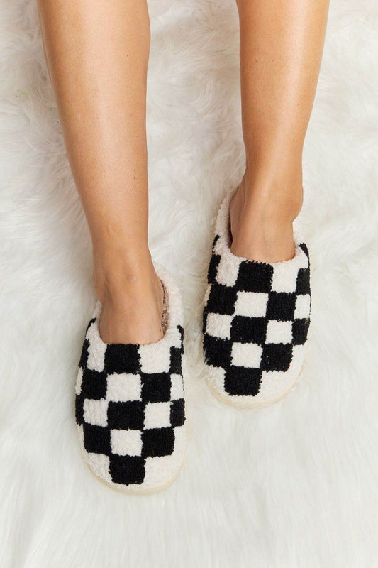 Melody Checkered Print Plush Slide Slippers - us.meeeshop