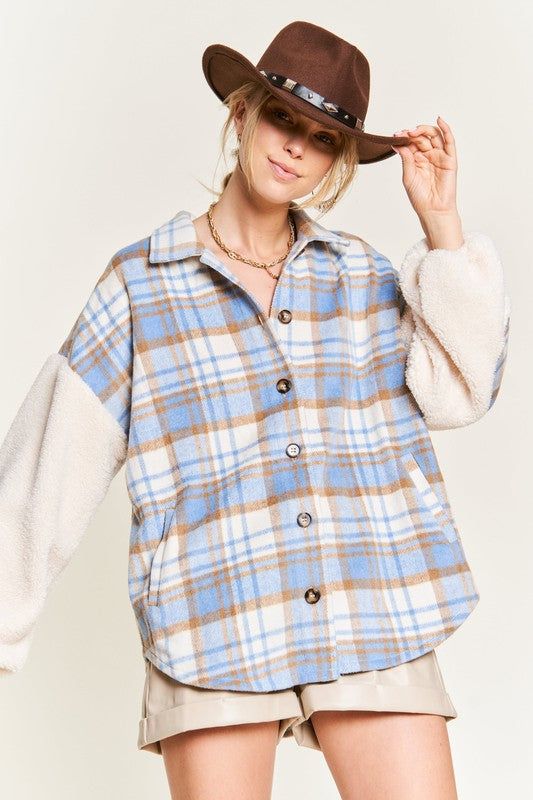 Multi plaid fuzzy sleeve jacket PLUS us.meeeshop - 