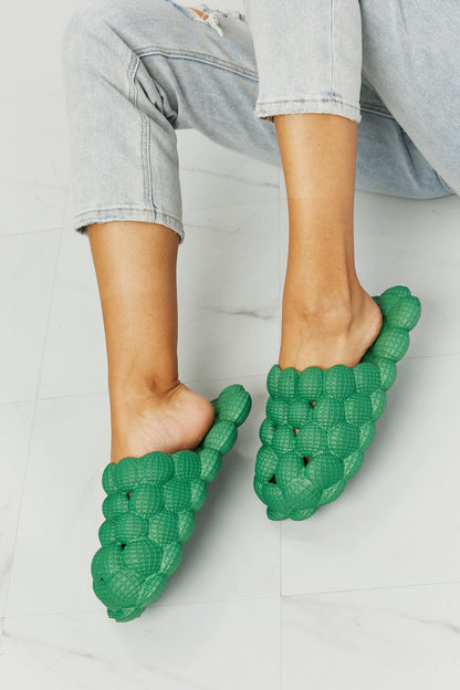 NOOK JOI Laid Back Bubble Slides in Green us.meeeshop - 