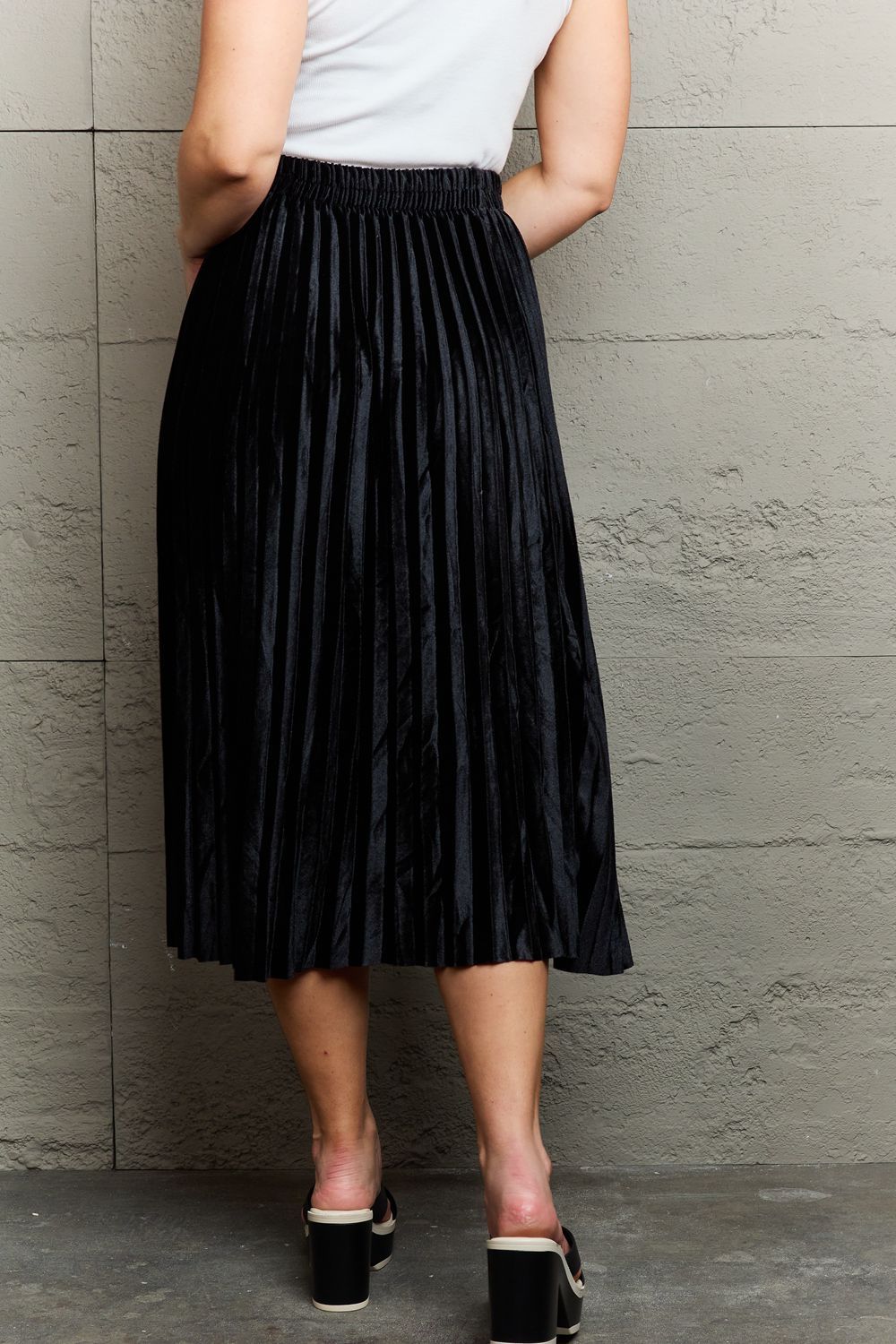 Ninexis | Accordion Pleated Flowy Midi Skirt us.meeeshop - 