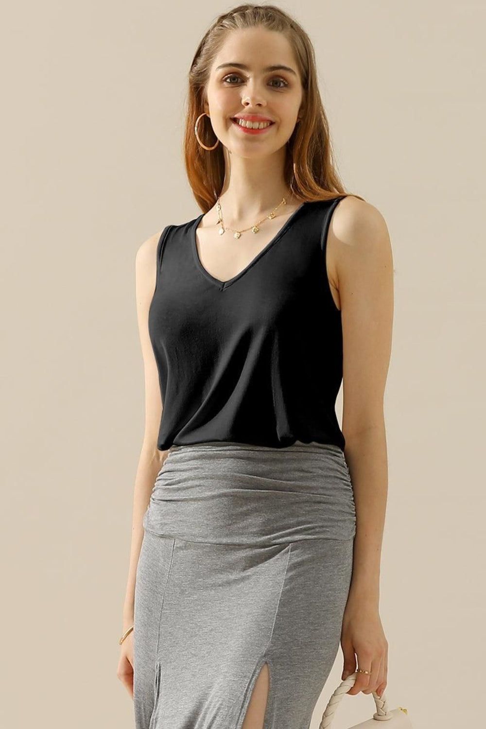 Ninexis Full Size V-Neck Curved Hem Tank us.meeeshop - 