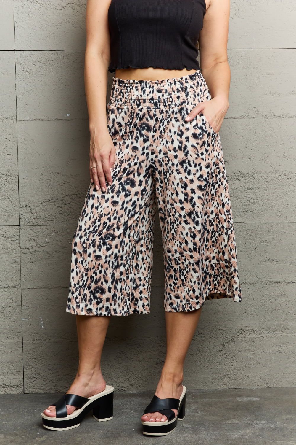 Ninexis | Leopard High Waist Flowy Wide Leg Pants with Pockets us.meeeshop - 