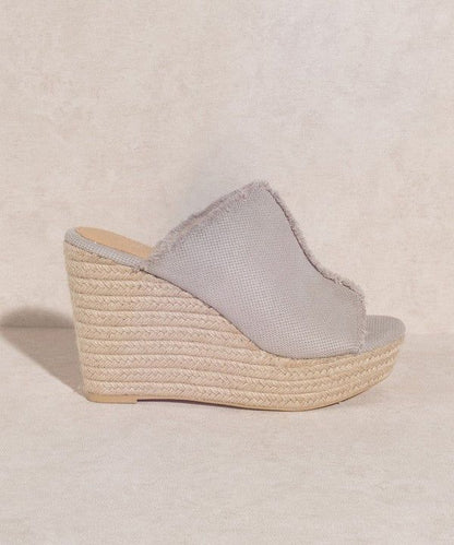 OASIS SOCIETY Bliss - Distressed Linen Wedge us.meeeshop - 