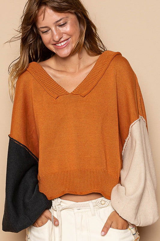 POL Exposed Seam Roll Edge Color Block V Neck Sweater In Pumpkin us.meeeshop - 