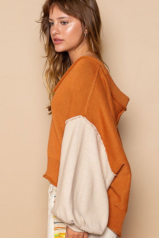 POL Exposed Seam Roll Edge Color Block V Neck Sweater In Pumpkin us.meeeshop - 