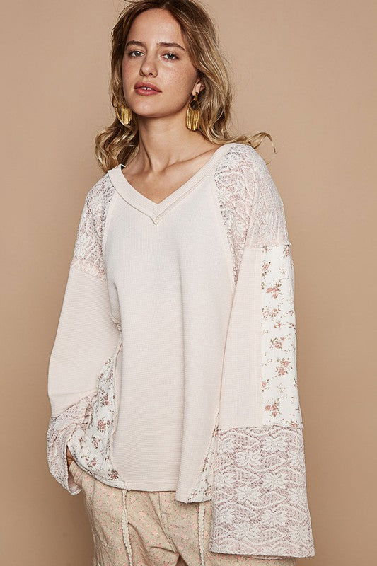 POL Lace Floral Round Neck Knit Top - Eggshell us.meeeshop - 