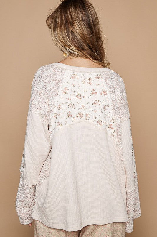 POL Lace Floral Round Neck Knit Top - Eggshell us.meeeshop - 