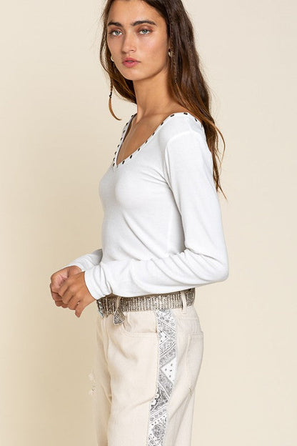 POL | long sleeve with V-neck Top | us.meeeshop
