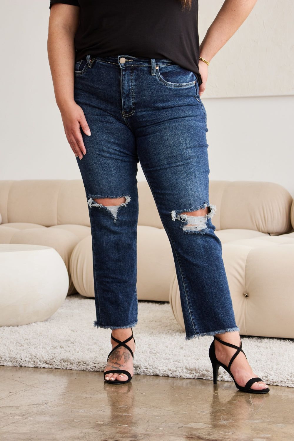 RFM Crop Dylan Full Size Tummy Control Distressed High Waist Raw Hem Jeans us.meeeshop - 