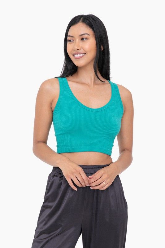 Ribbed Seamless Cropped Tank Top us.meeeshop - Shirts & Tops