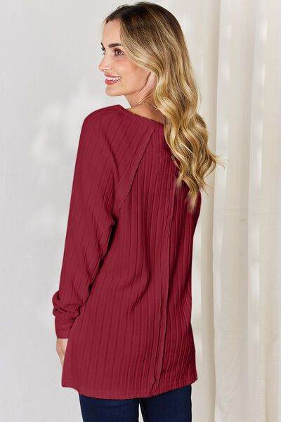 Ribbed Round Neck Slit T-Shirt - us.meeeshop