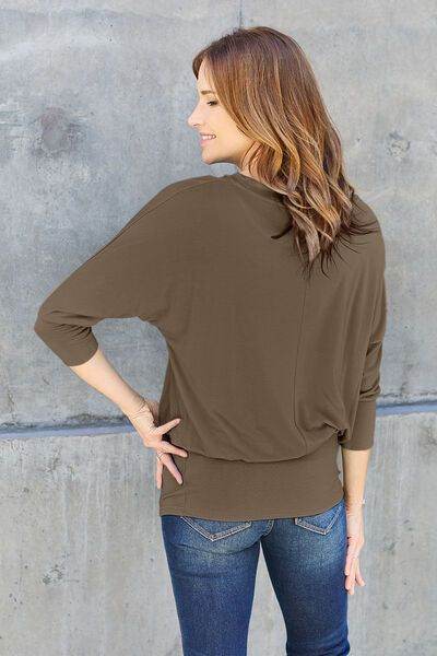 Round Neck Batwing Sleeve Blouse - us.meeeshop