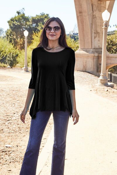 Women's Round Neck Pocketed T-Shirt - us.meeeshop