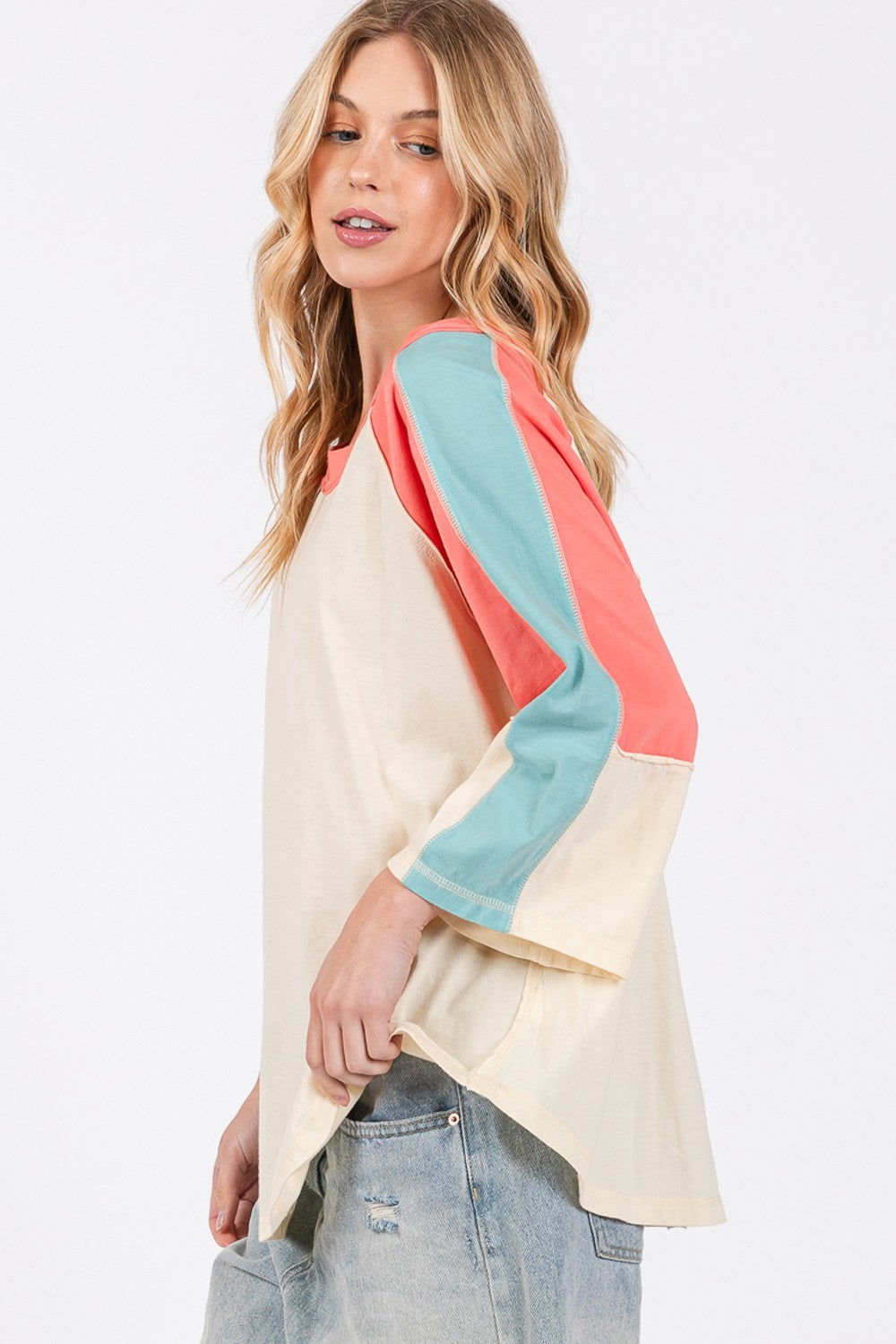 SAGE + FIG Color Block Curved Hem T-Shirt us.meeeshop - 