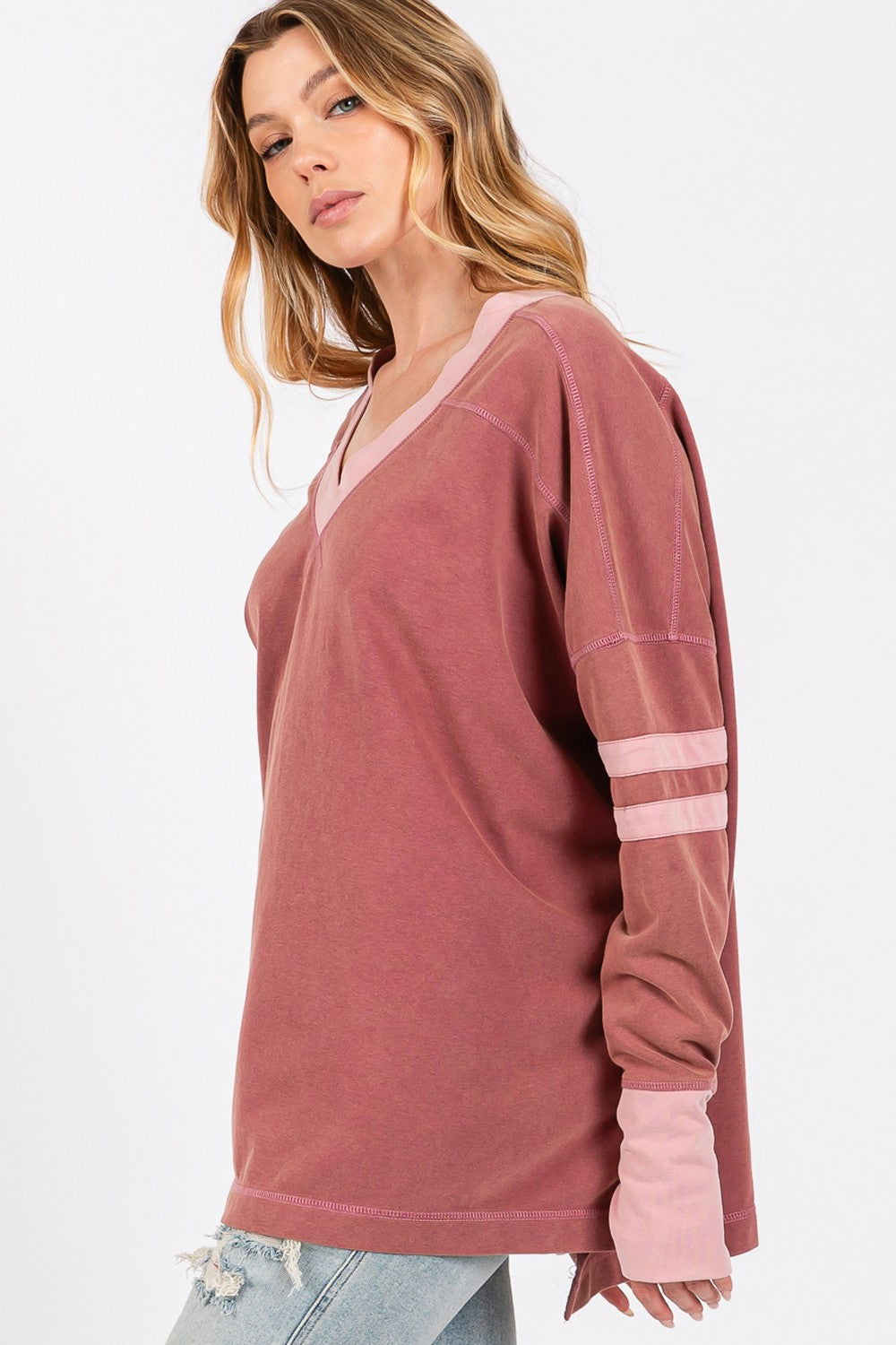 SAGE + FIG Mineral Wash Side Slit Contrast T-Shirt us.meeeshop - 