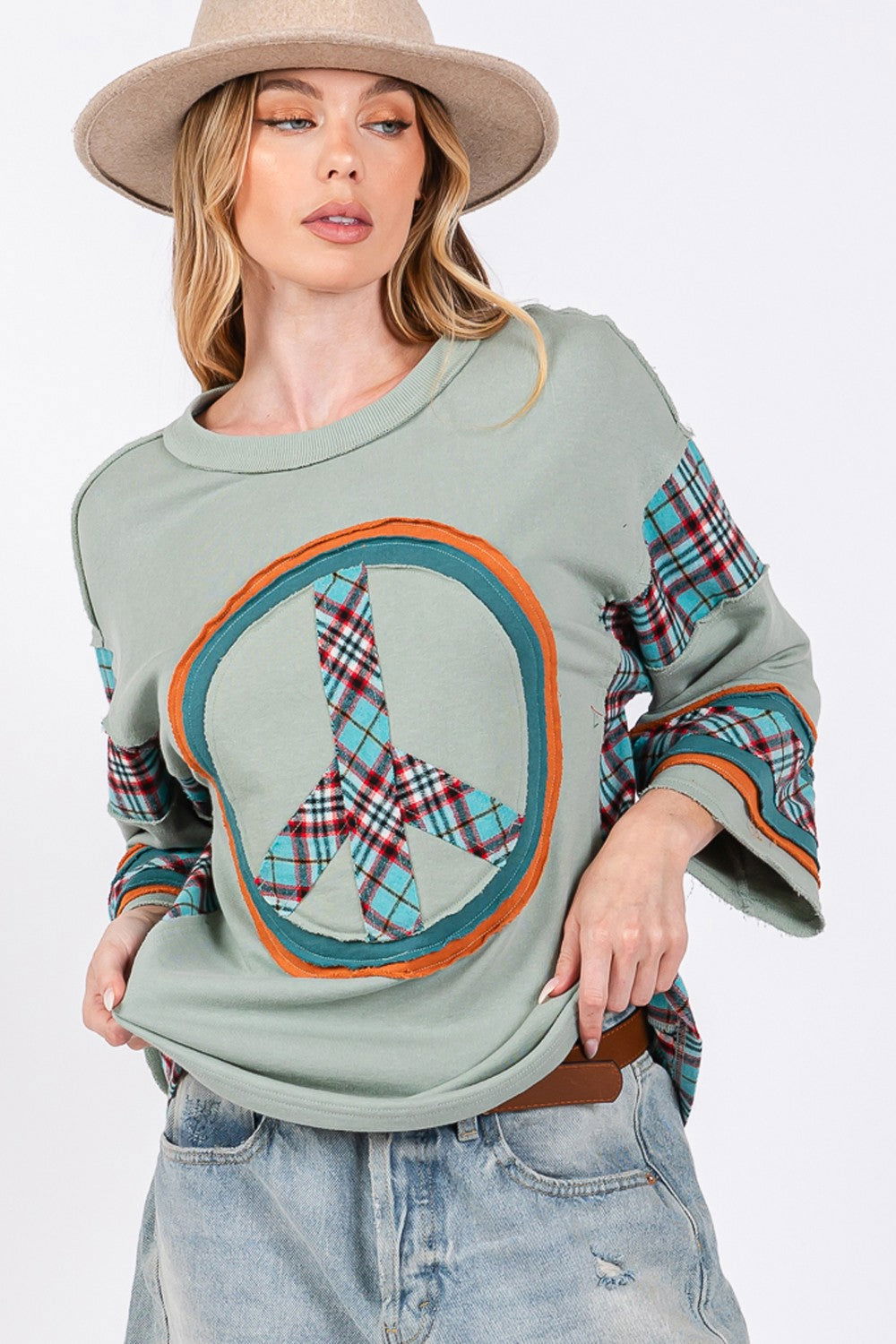 SAGE + FIG Peace Applique Patch Contrast Plaid Top us.meeeshop - 