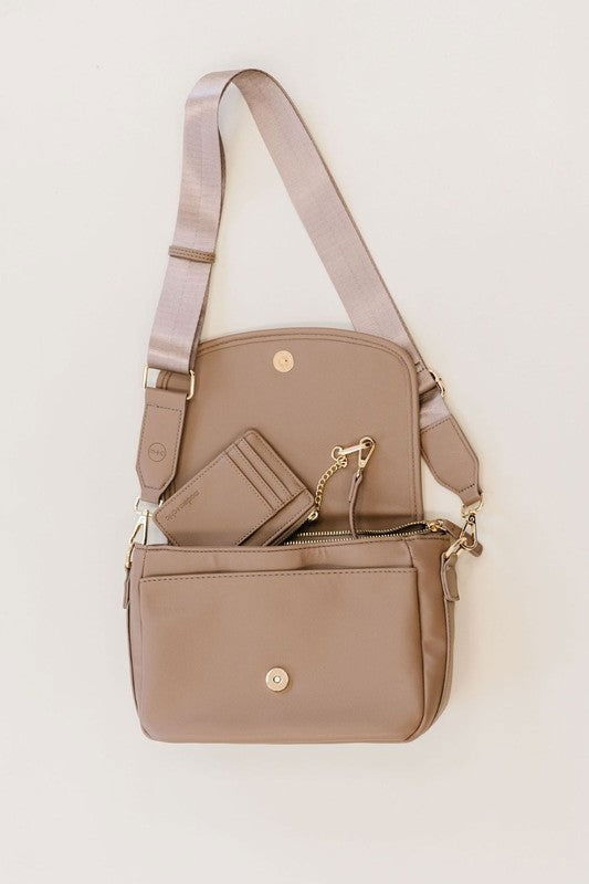 Signature Crossbody Shoulder Bag With Card Wallet us.meeeshop - 