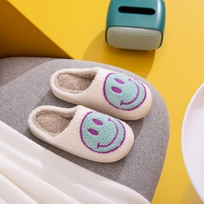 Melody Smiley Face Slippers In White/Skyblue - us.meeeshop