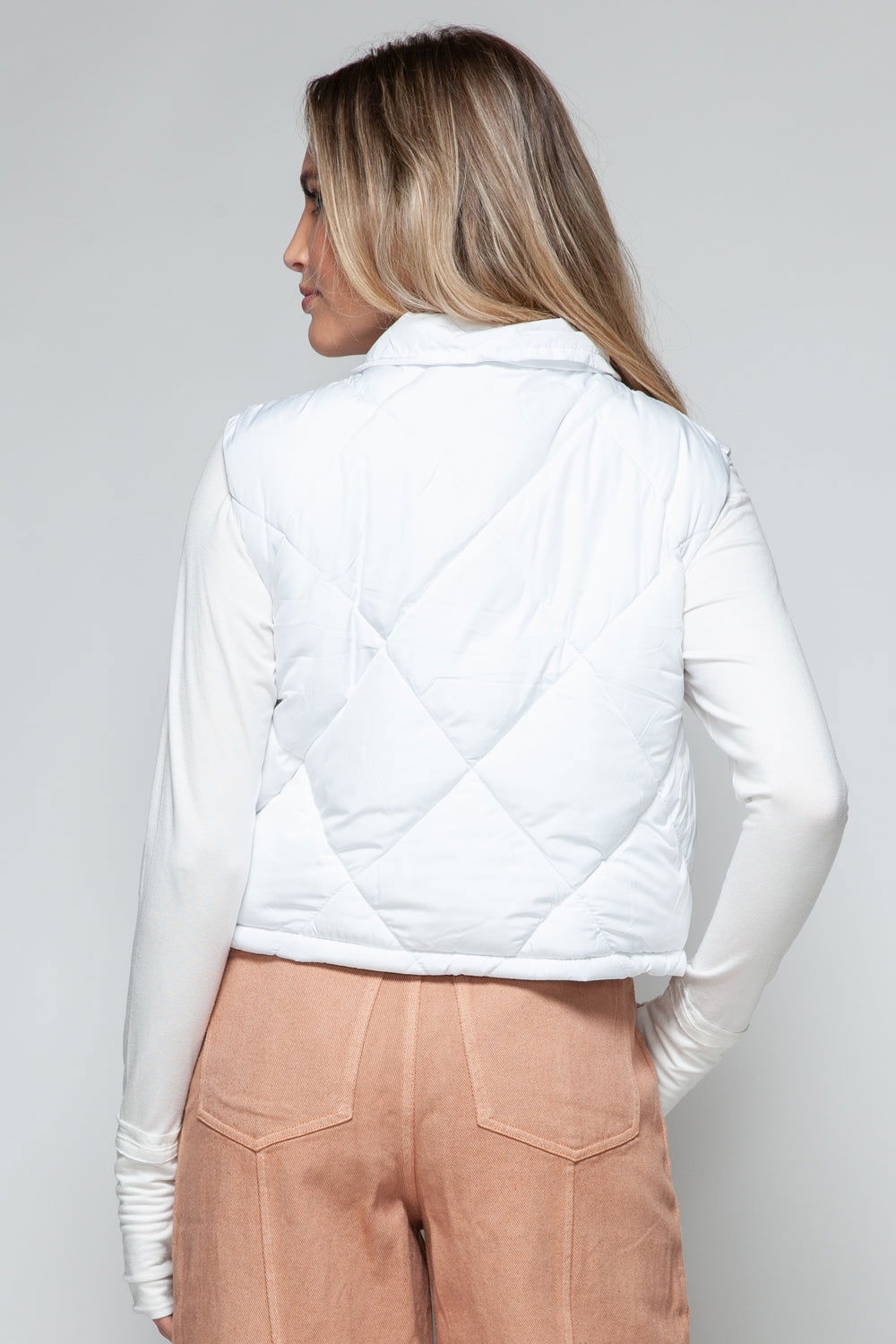 Snobbish Snap Down Quilted Crop Vest us.meeeshop - 