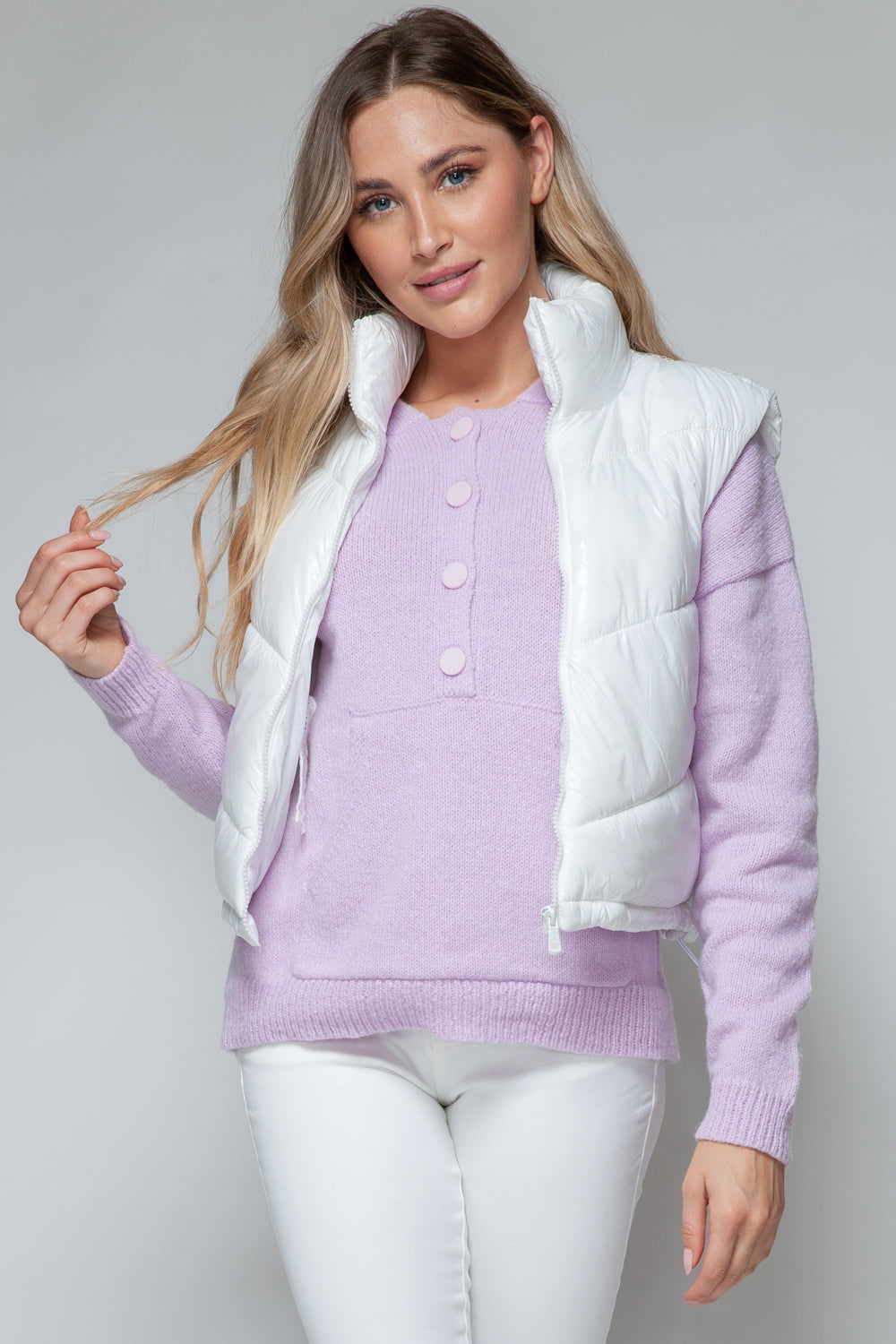 Snobbish Zip Up Turtleneck Shiny Quilted Vest In White us.meeeshop - Vests