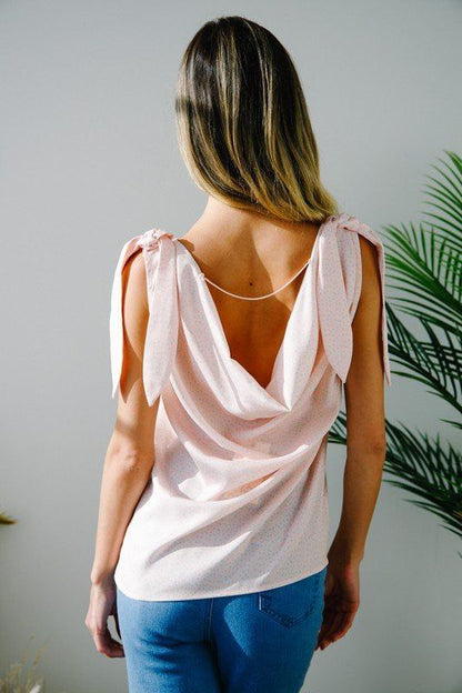 Solid V-Neck Sleeveless Top - us.meeeshop