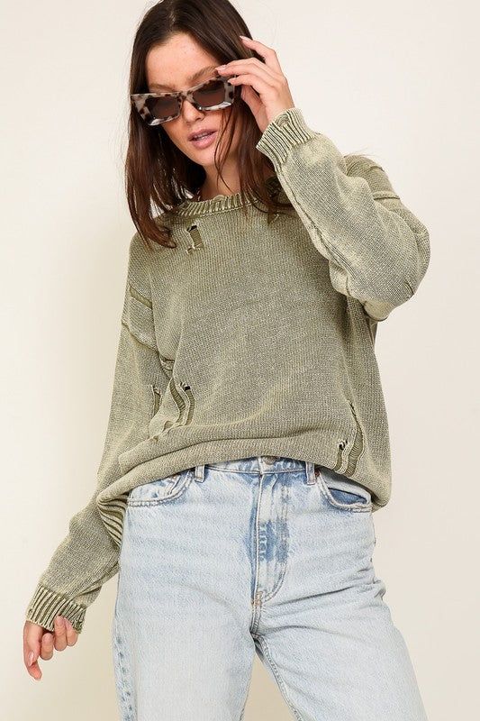 Women's TIMING Mineral Wash Distressed Sweater - us.meeeshop