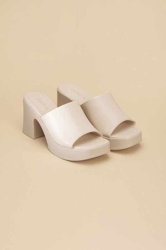 Women's Typo Slide Mule - us.meeeshop