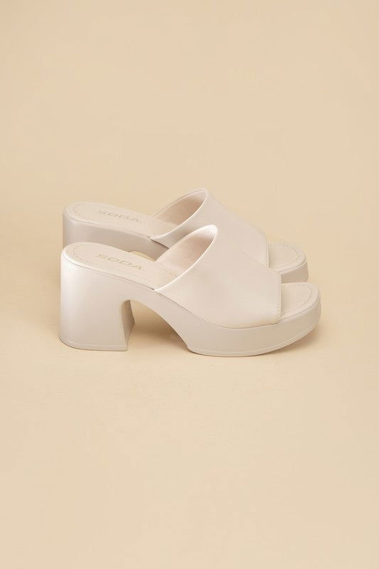 Women's Typo Slide Mule - us.meeeshop