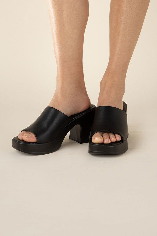 Women's Typo Slide Mule - us.meeeshop