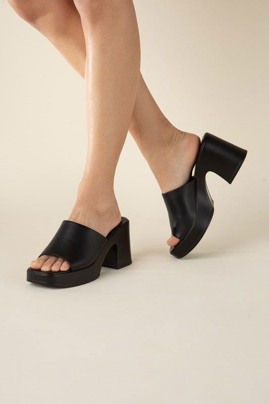 Women's Typo Slide Mule - us.meeeshop