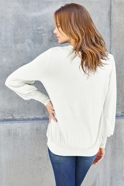 V-Neck Lantern Sleeve Blouse us.meeeshop - 