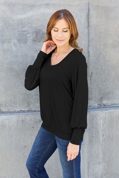 V-Neck Lantern Sleeve Blouse us.meeeshop - 