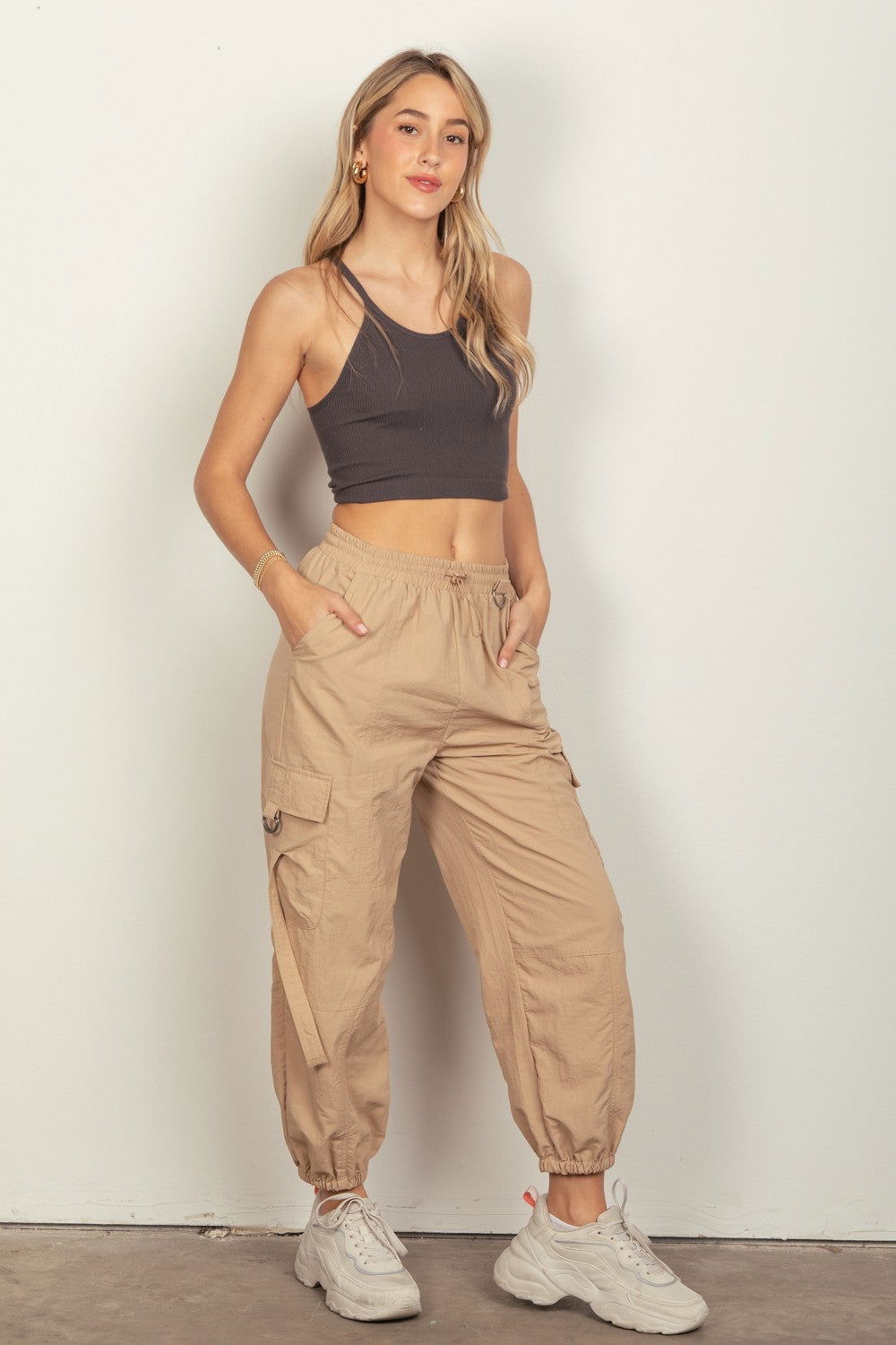 VERY J Elastic Waist Woven Cargo Pants us.meeeshop - 