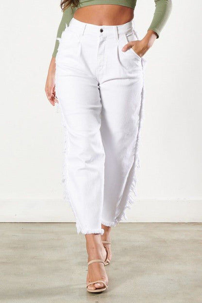 Vibrant MIU Slouchy Jeans in White us.meeeshop - 