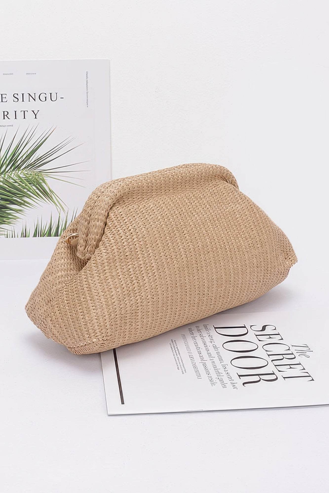 Faux Straw Clutch Bag - us.meeeshop