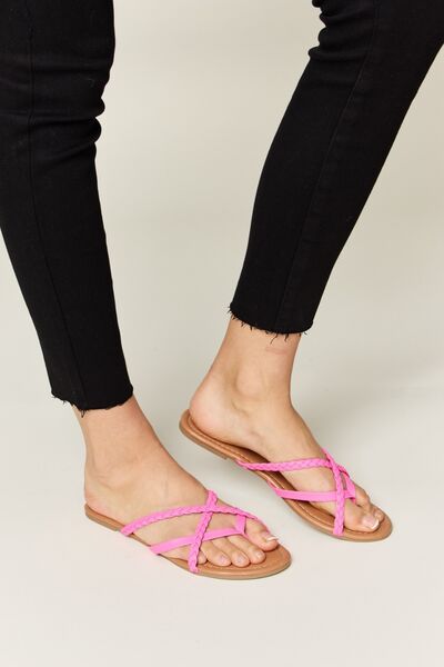 WILD DIVA Crisscross PU Leather Open Toe Sandals us.meeeshop - 