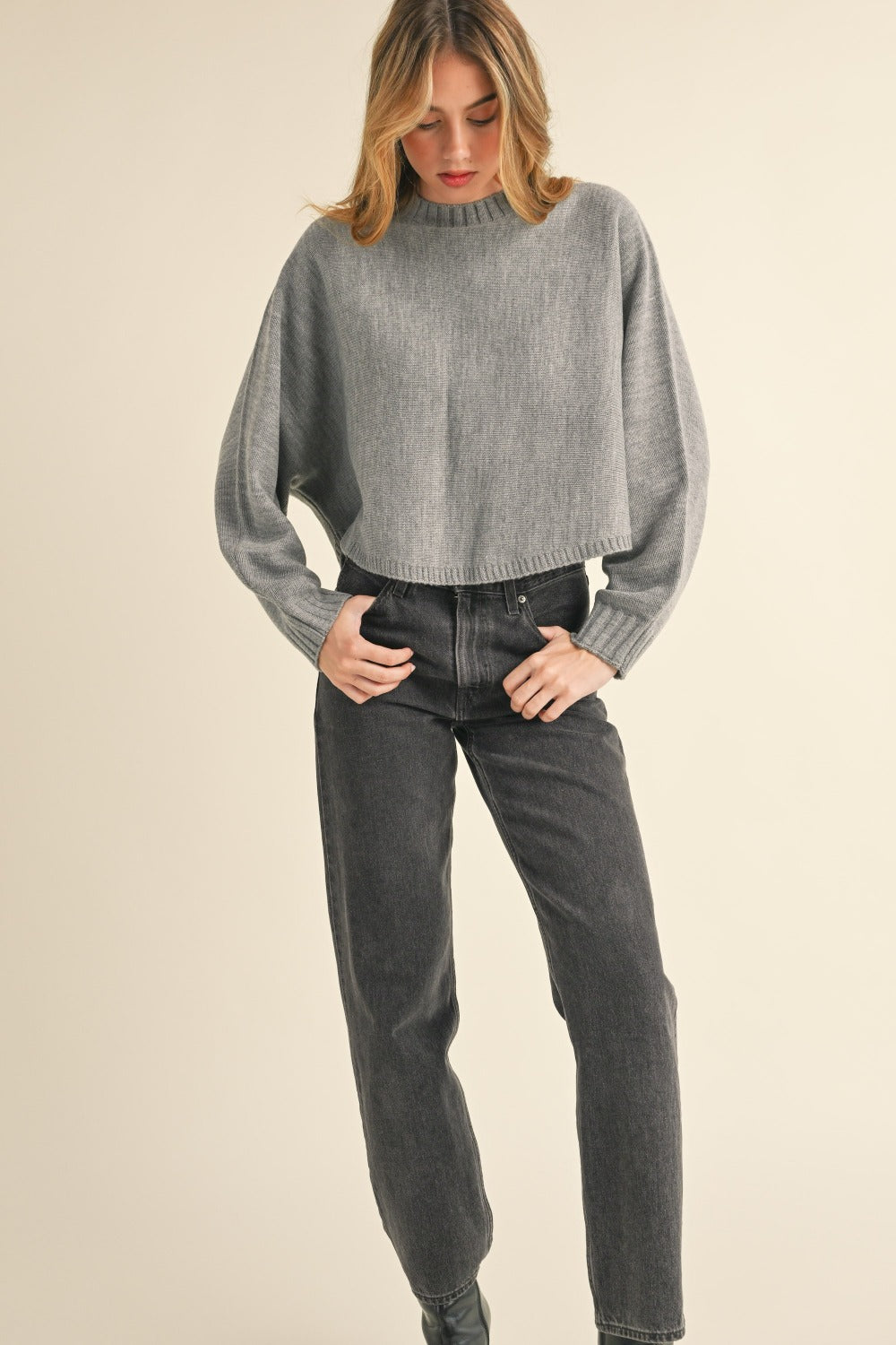 Women's Mable Round Neck Dolman Sleeve Cropped Sweater - us.meeeshop