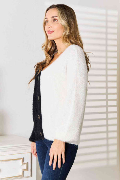 Woven Right Contrast Button-Front V-Neck Cardigan us.meeeshop - 