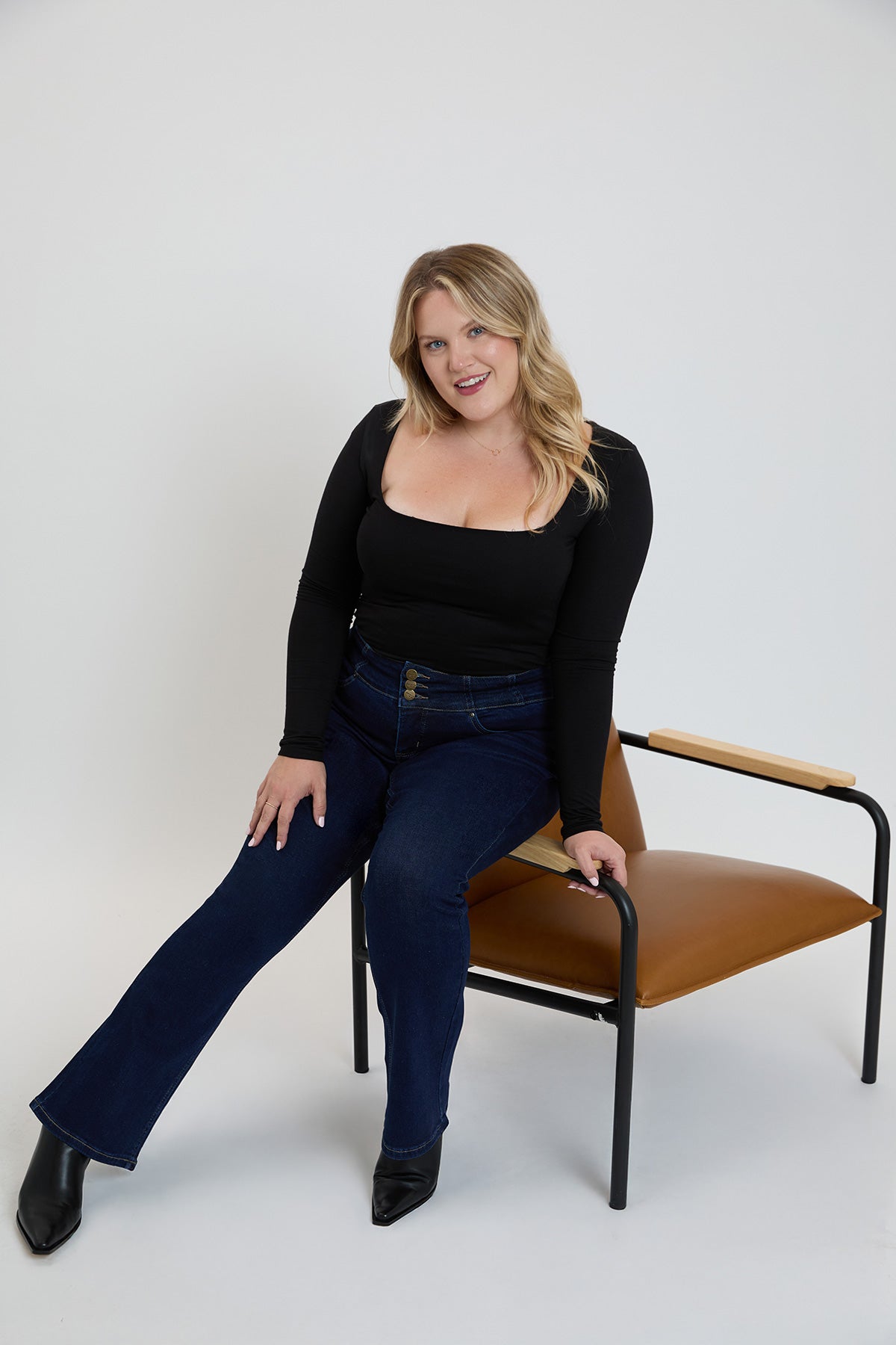 Women's plus 3-button Premium Stretch Bootcut Jeans