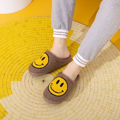 Women's Melody Smiley Face Slippers In Khaki/Yellow - us.meeeshop