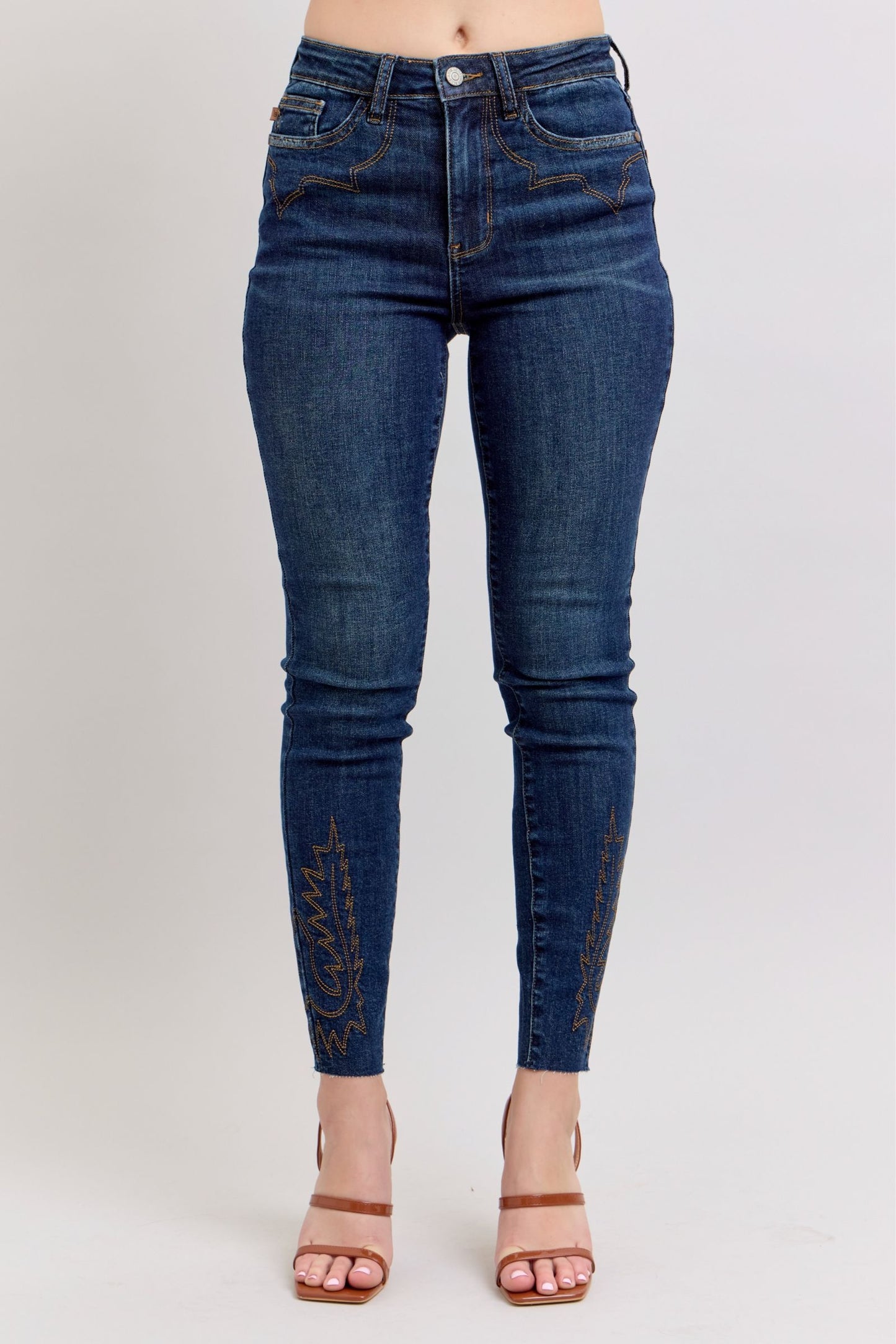 Judy Blue Full Size Embroidered High Rise Skinny Jeans Plus Size - us.meeeshop