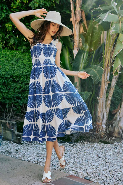 abstract print smocked So Me Abstract Print Smocked Bodice Tiered Lined Midi Dress view 16 (dress) - shop at us.meeeshop