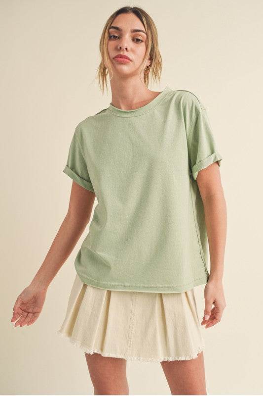 Aemi + Co Exposed Seam Round Neck Short Sleeve T-Shirt in Sage - us.meeeshop