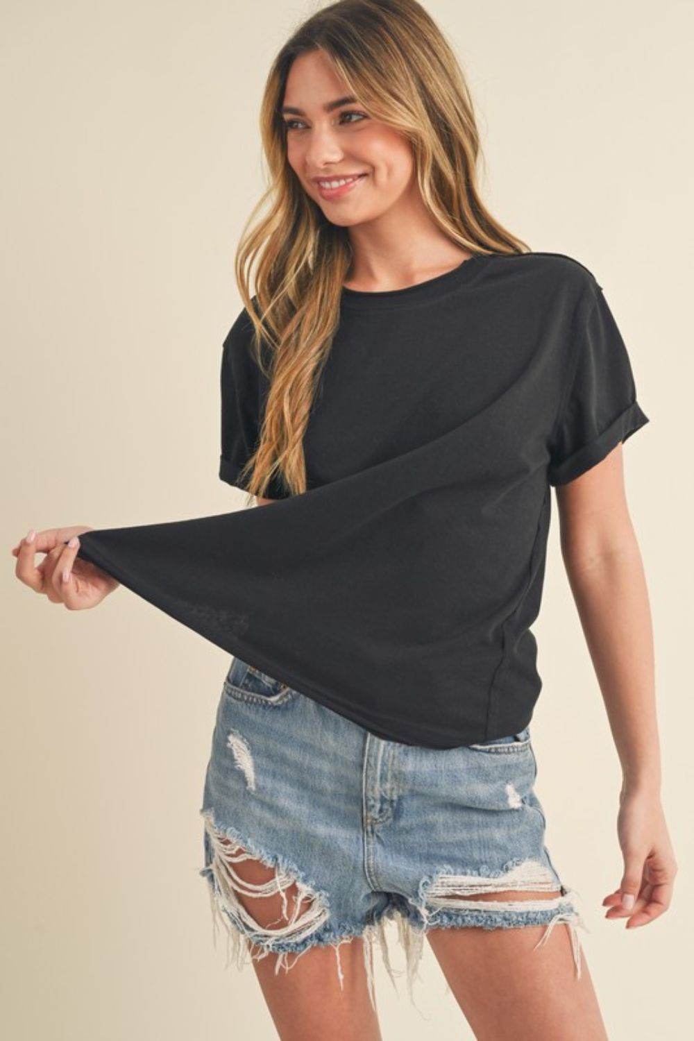 Aemi + Co Exposed Seam Round Neck Short Sleeve T-Shirt - us.meeeshop