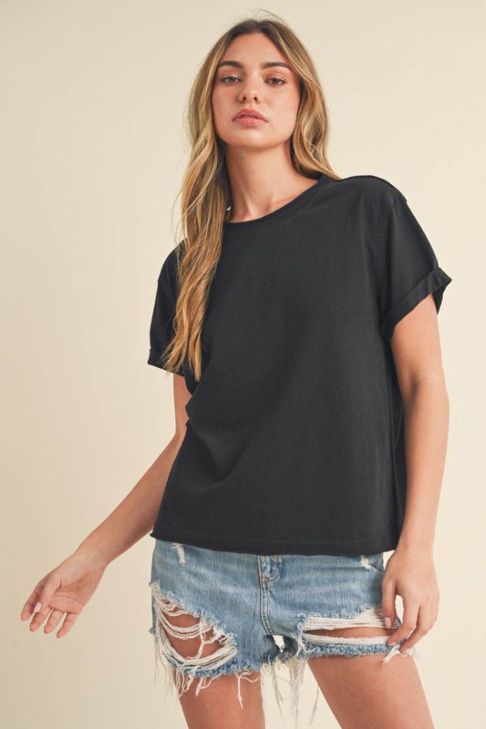 Aemi + Co Exposed Seam Round Neck Short Sleeve T-Shirt - us.meeeshop